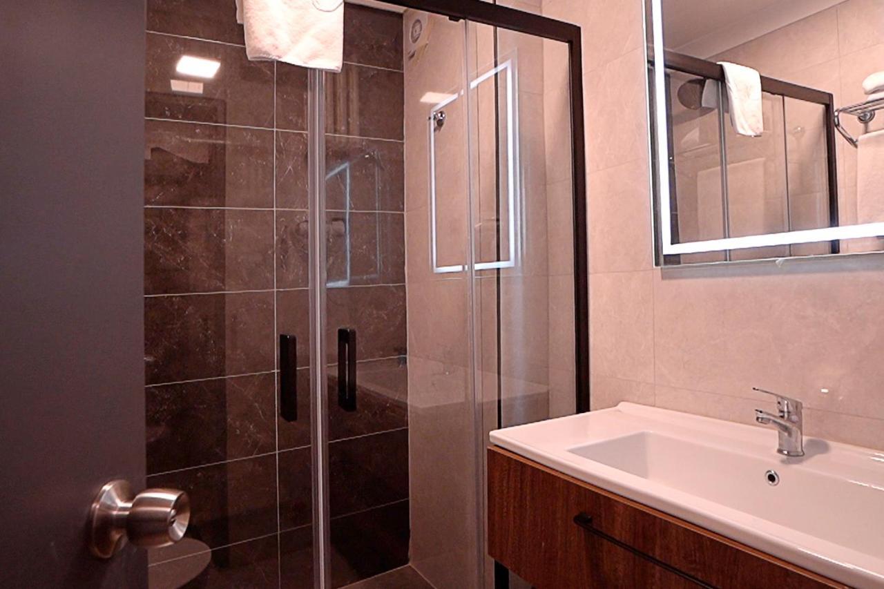 Uk Ankara Hotel מראה חיצוני תמונה