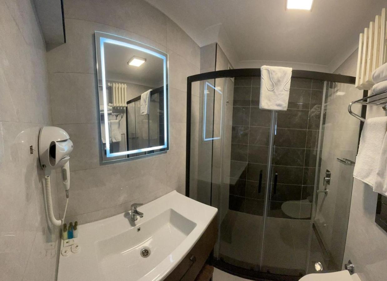Uk Ankara Hotel מראה חיצוני תמונה