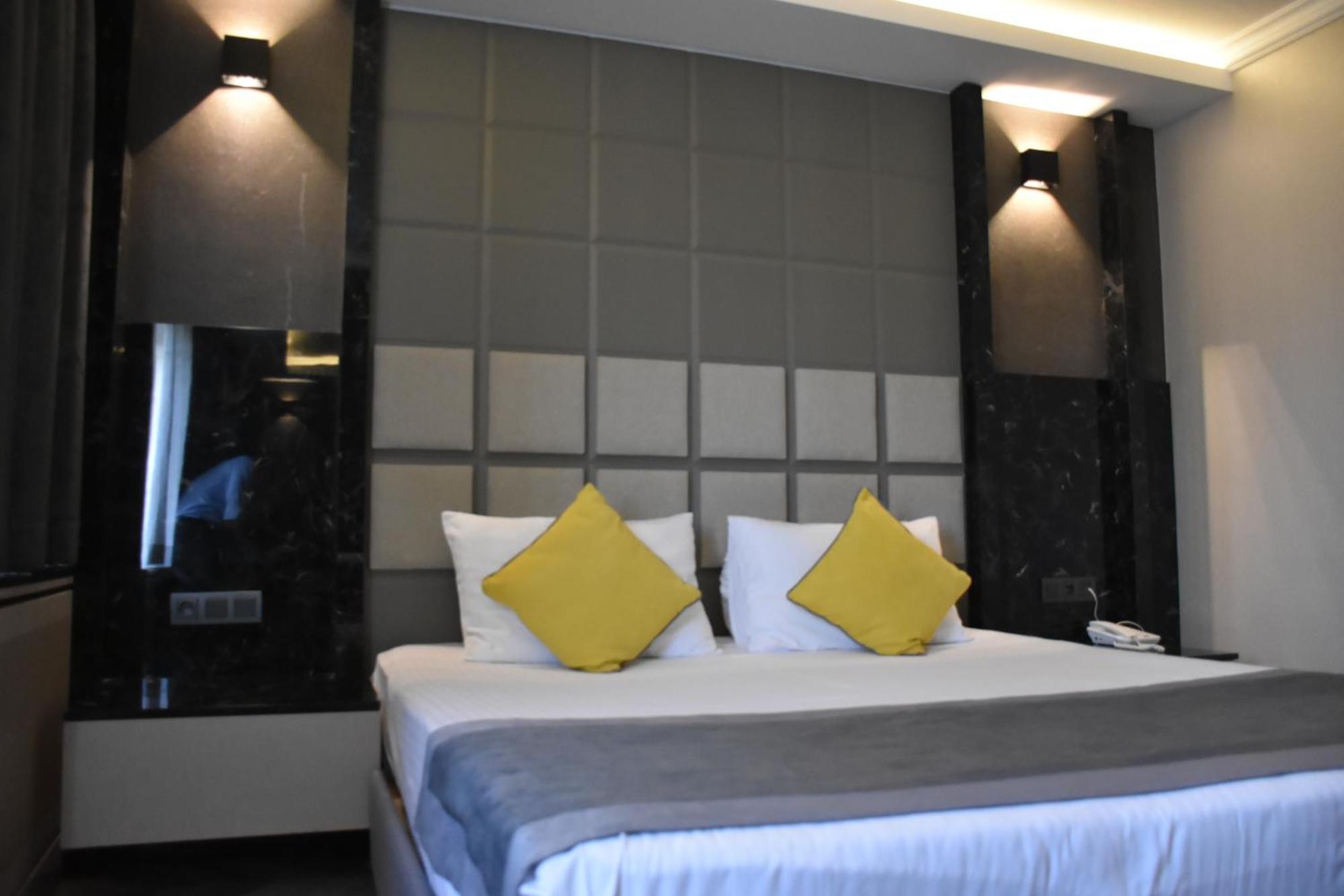 Uk Ankara Hotel מראה חיצוני תמונה