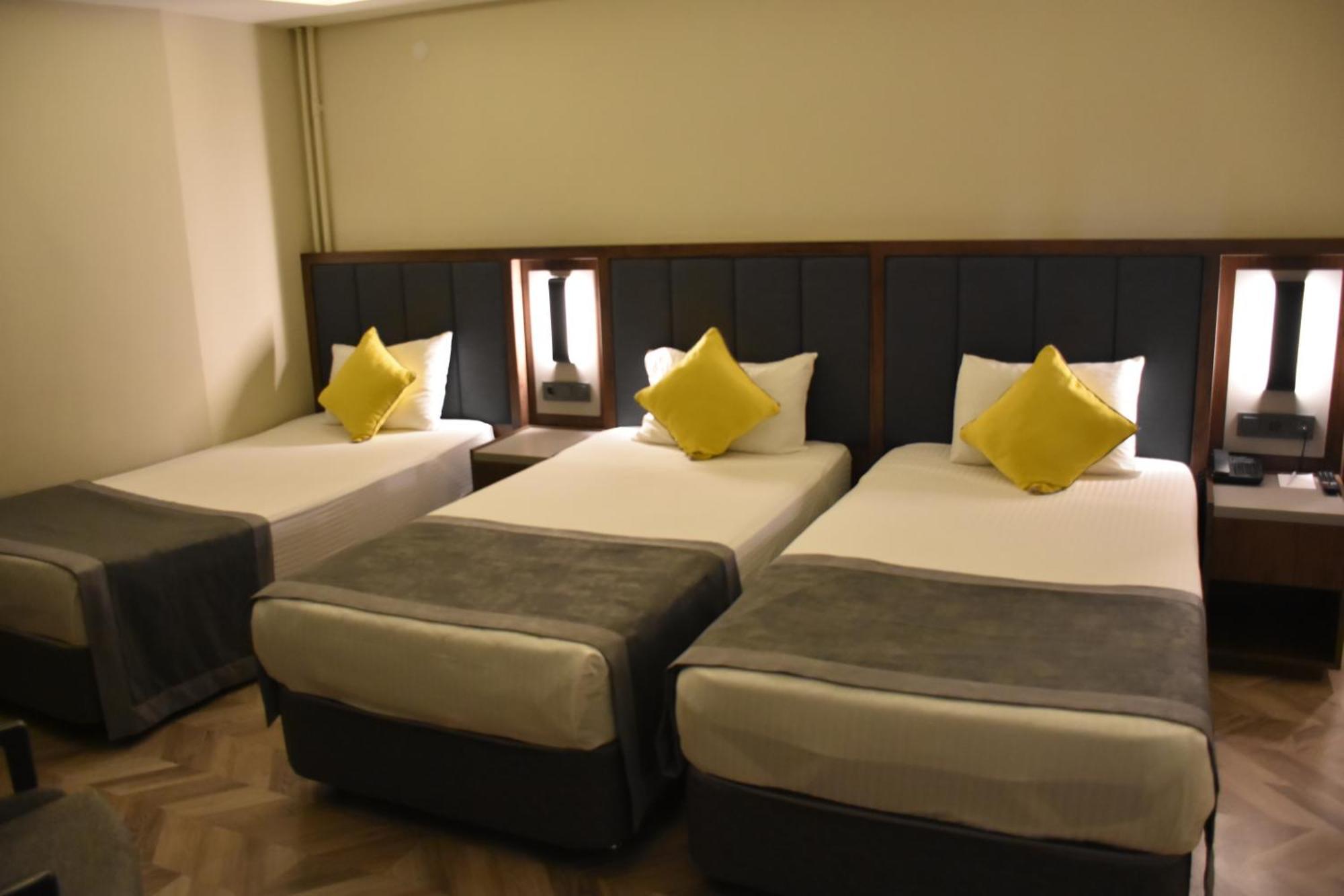 Uk Ankara Hotel מראה חיצוני תמונה