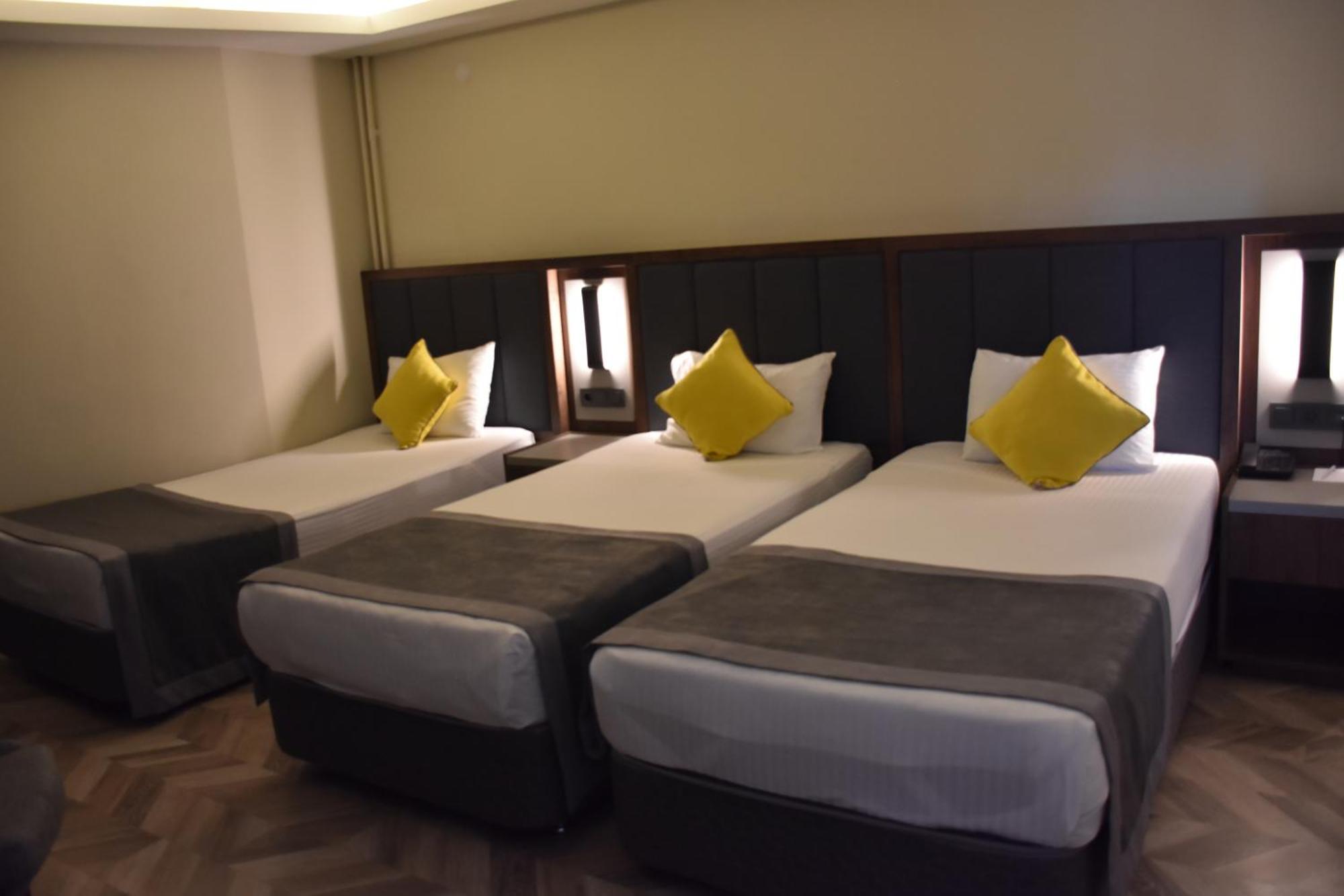 Uk Ankara Hotel מראה חיצוני תמונה