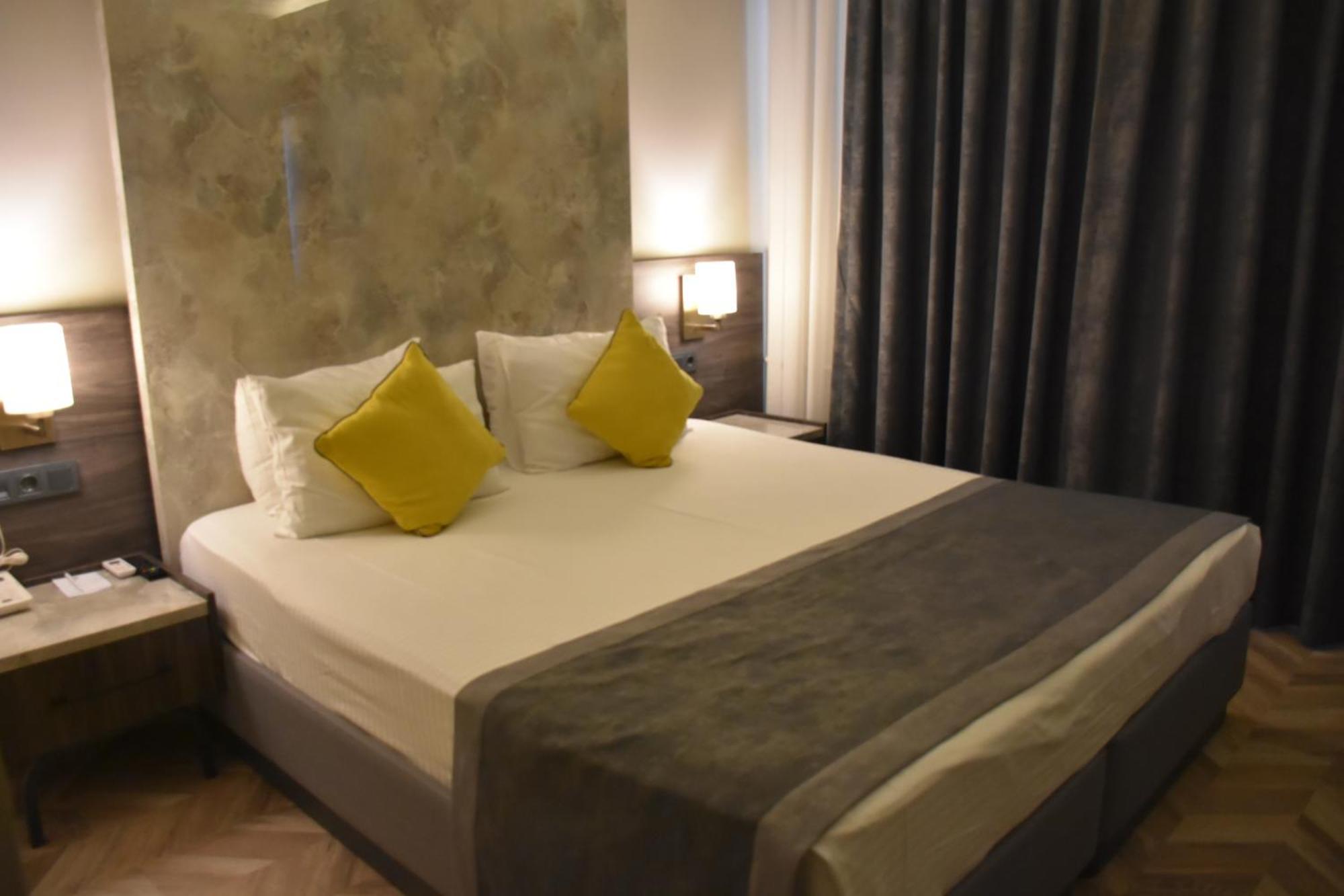 Uk Ankara Hotel מראה חיצוני תמונה