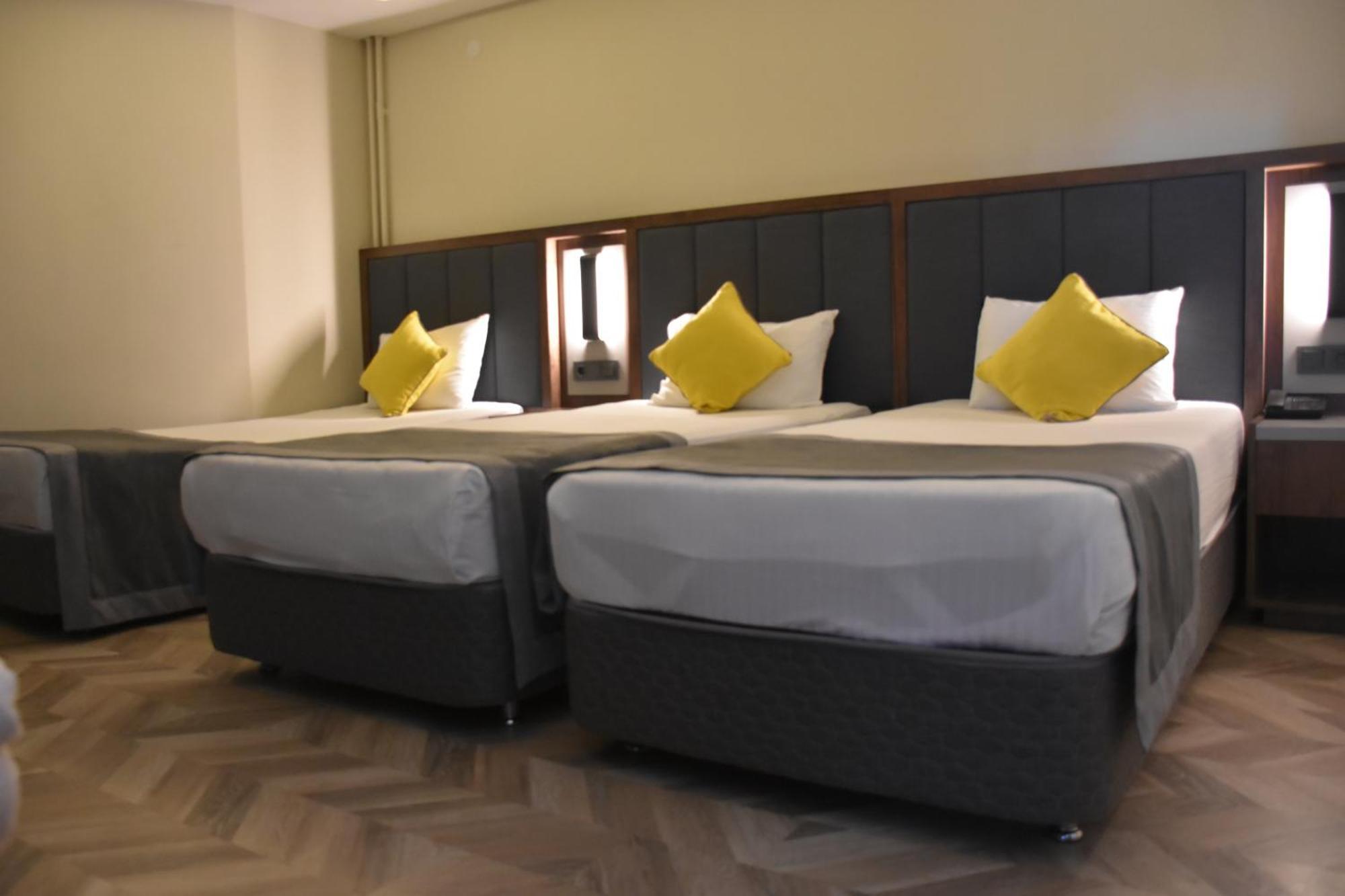 Uk Ankara Hotel מראה חיצוני תמונה