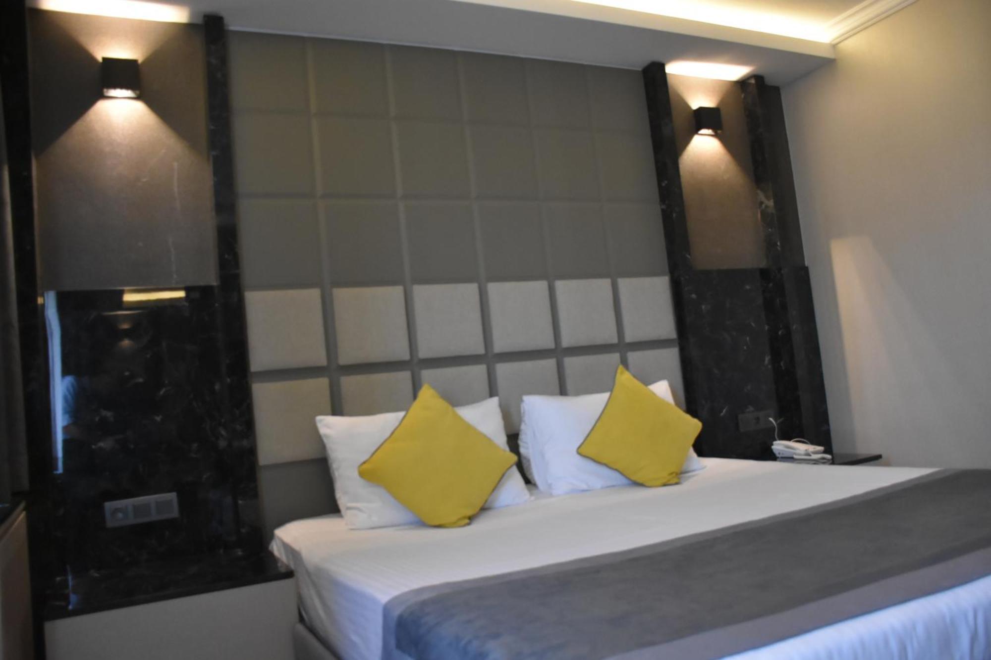 Uk Ankara Hotel מראה חיצוני תמונה