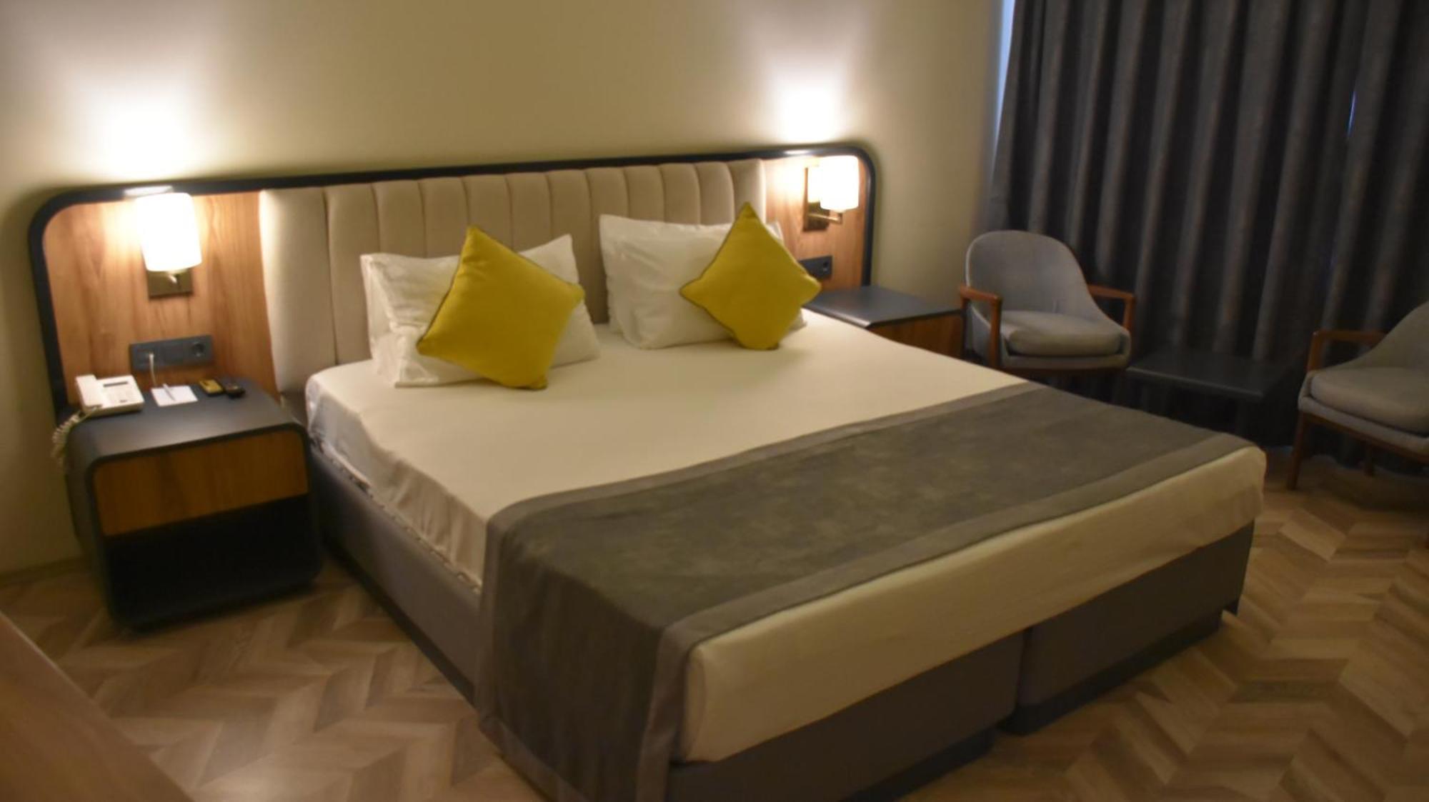 Uk Ankara Hotel מראה חיצוני תמונה