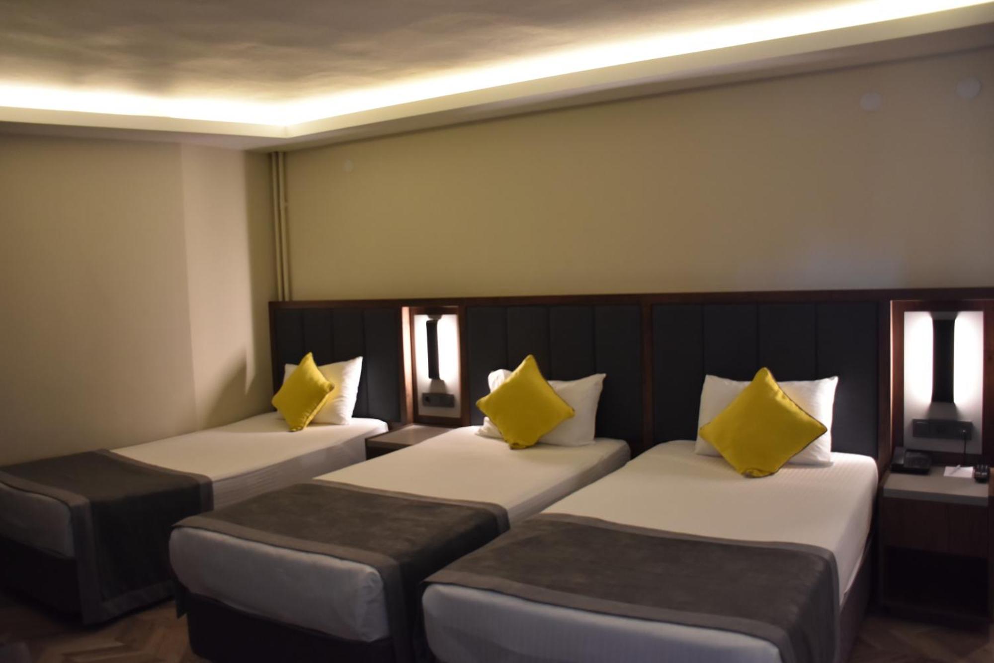 Uk Ankara Hotel מראה חיצוני תמונה